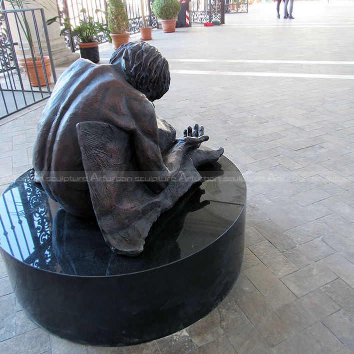 homeless christ sculpture