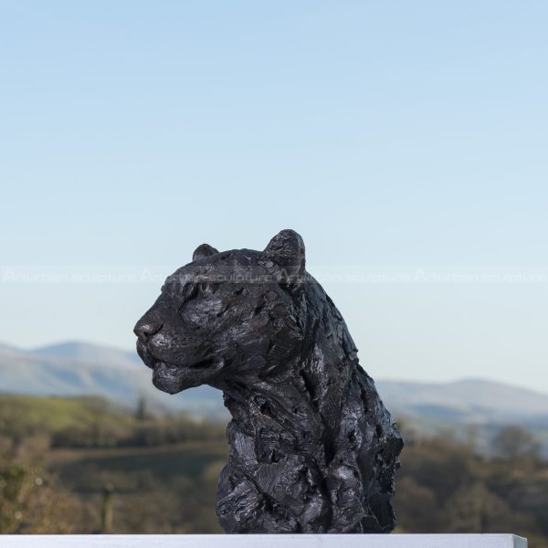 leopard head figurine