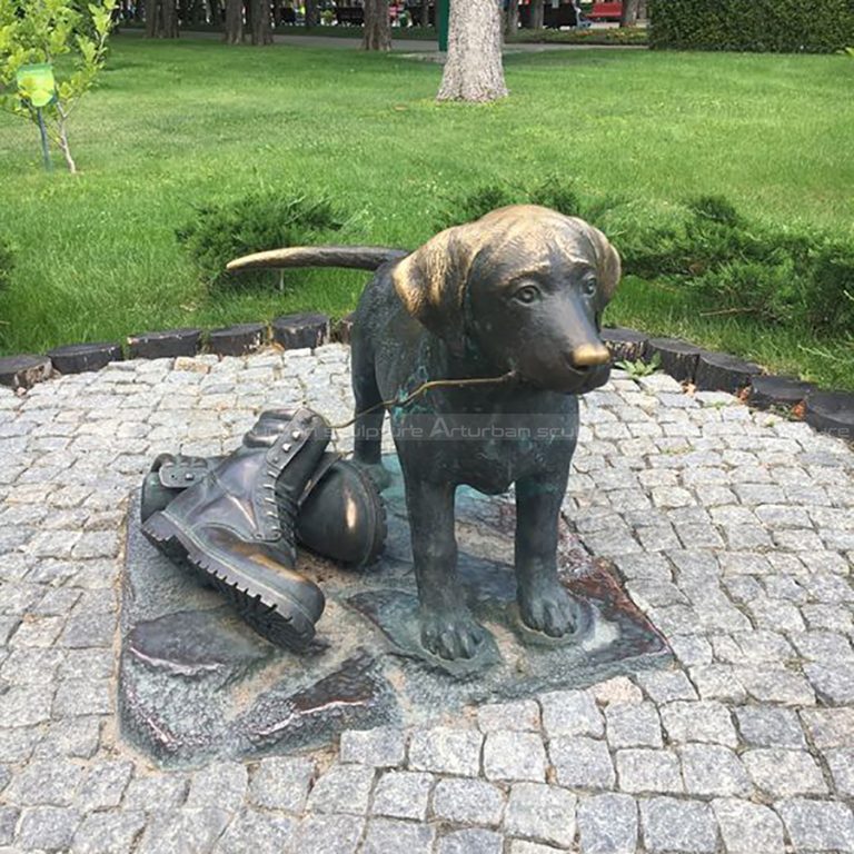 statua di cucciolo di labrador