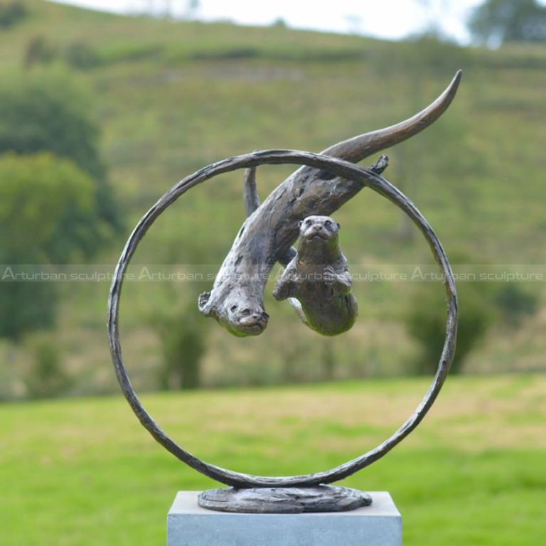 Seeotter-Gartenstatue