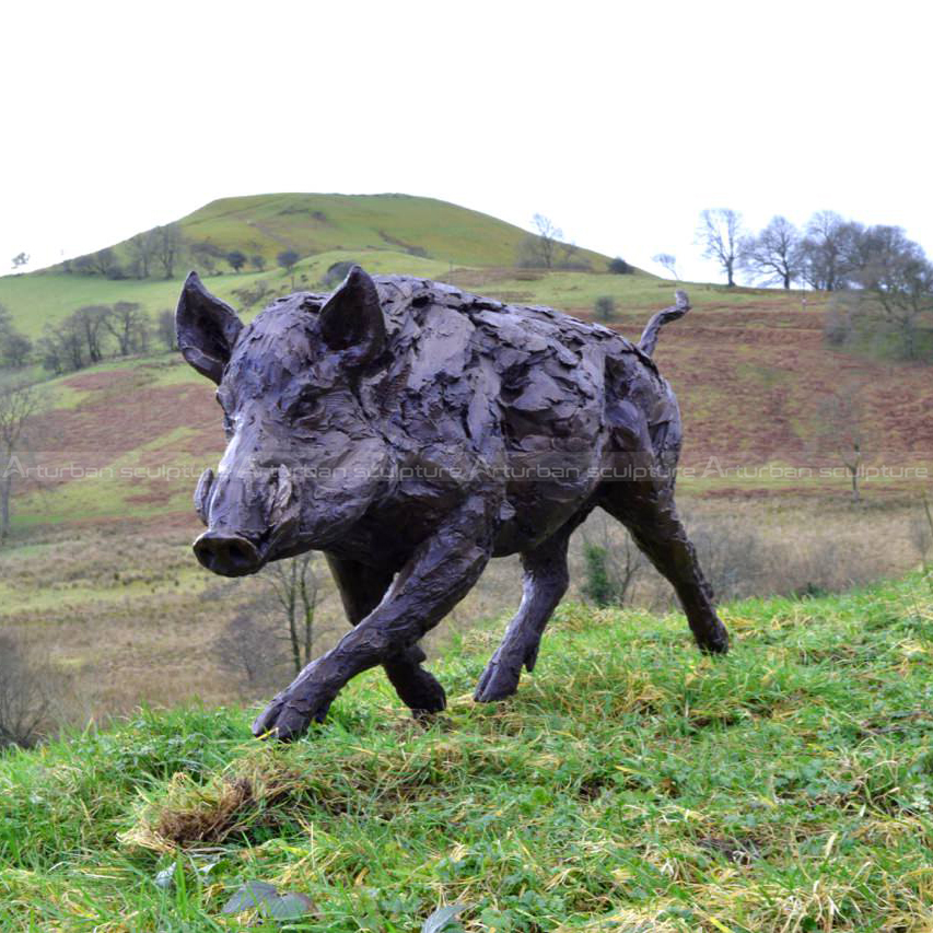 wild boars sculpture