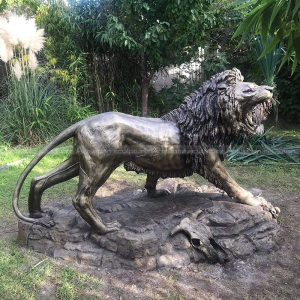 large lion statue outdoor