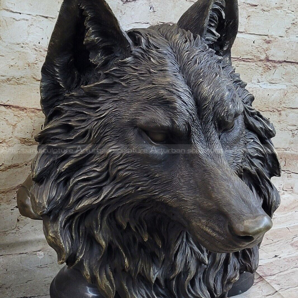 wolf head sculpture