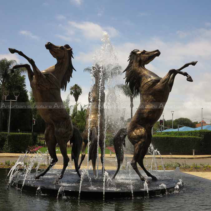 horse garden fountain