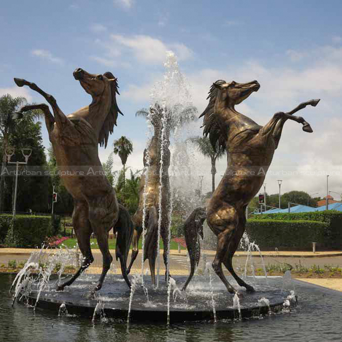horse garden fountain