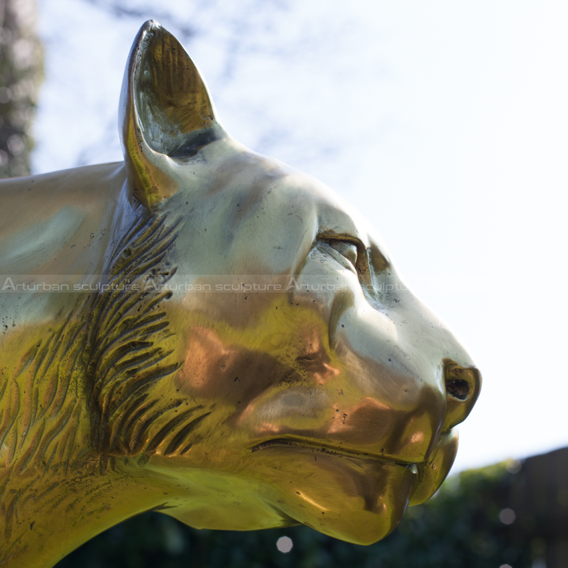 cougar garden statue