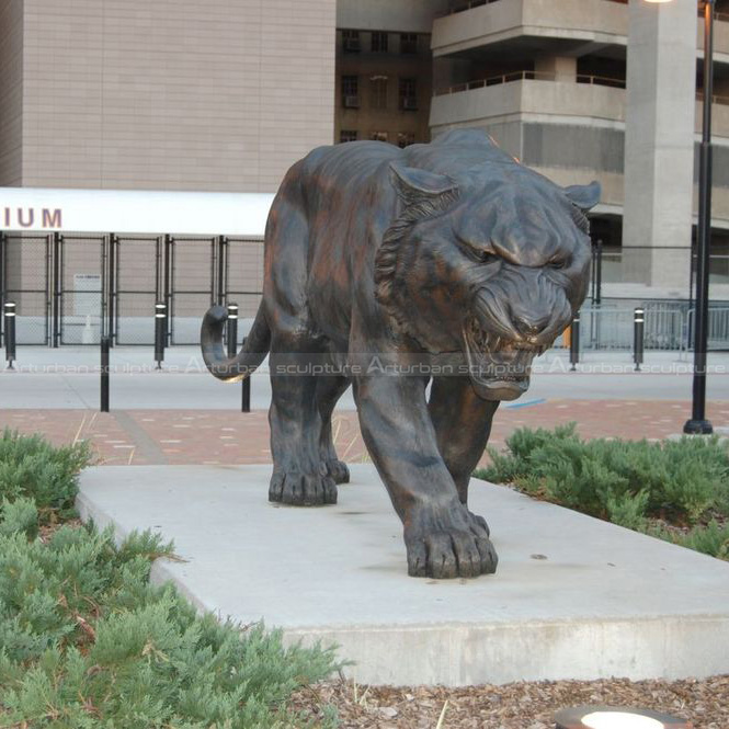 tiger garden statue