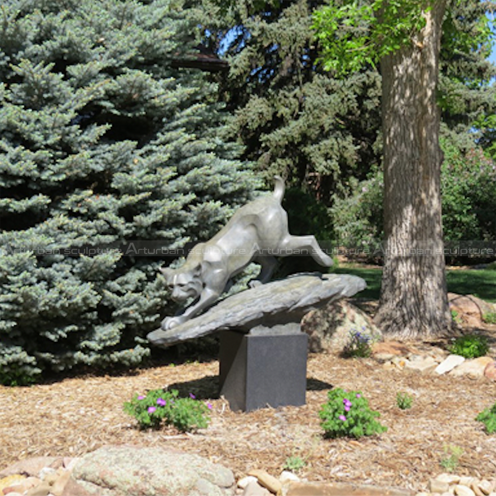 bronze bobcat sculpture