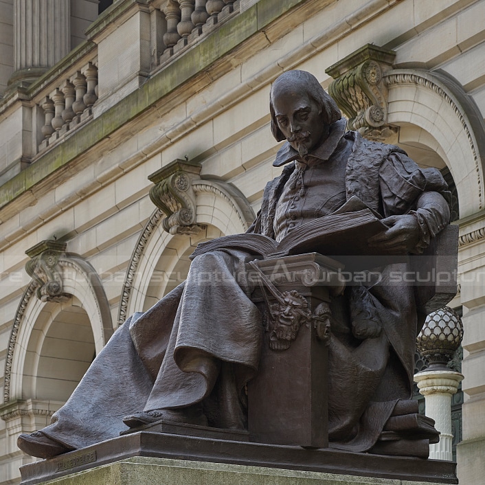 William Shakespeare Statue