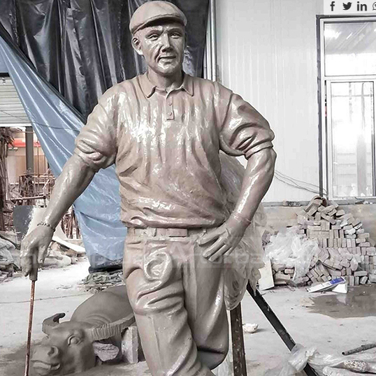 large outdoor golf statues