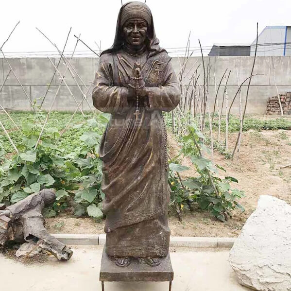 mother teresa garden statue