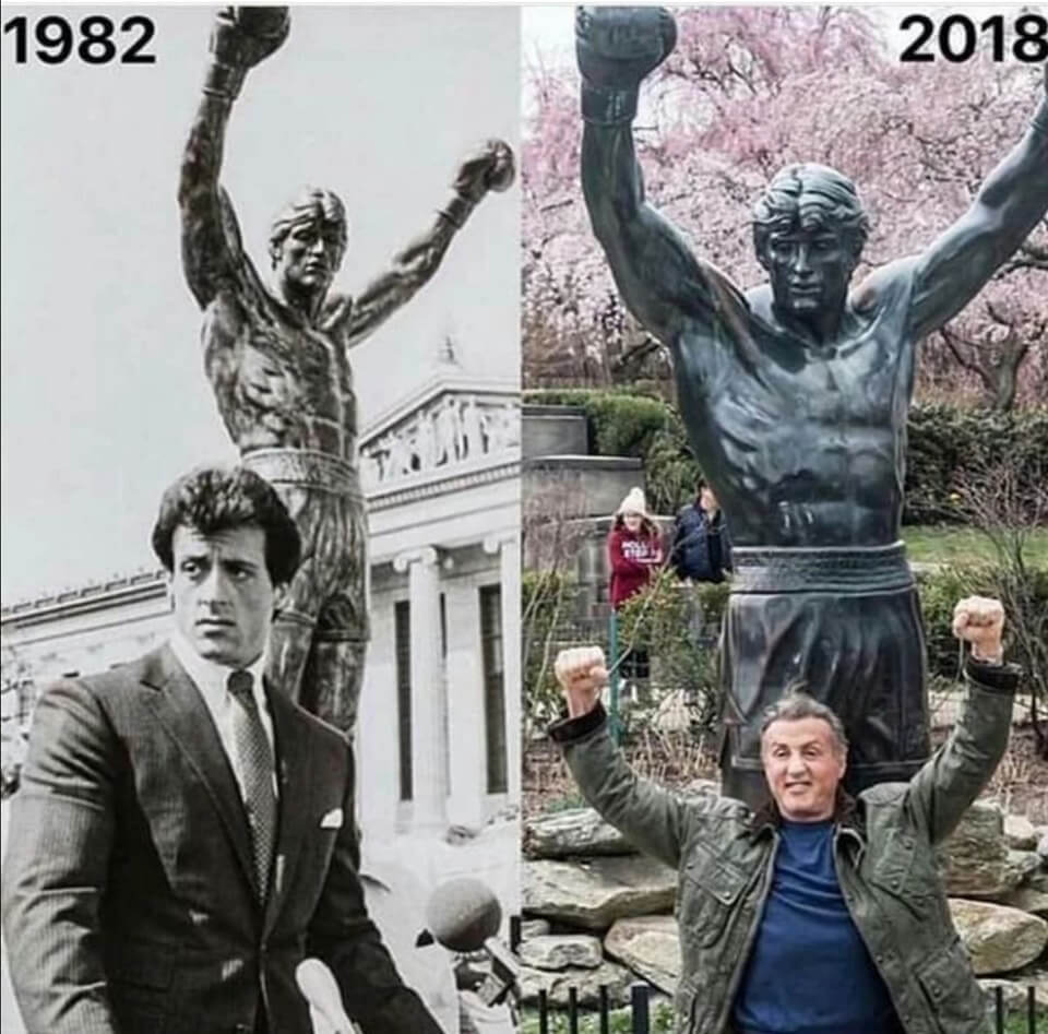 rocky balboa statue