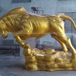 toro de bronce cargador