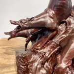 grandes estatuas de perros al aire libre