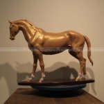 statue de cheval en cuivre
