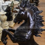 estátua de jardim de cavalo de bronze