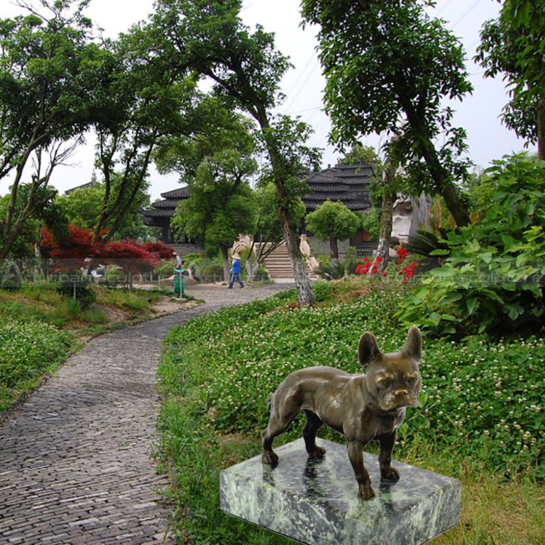 Bulldog-Garten-Dekoration