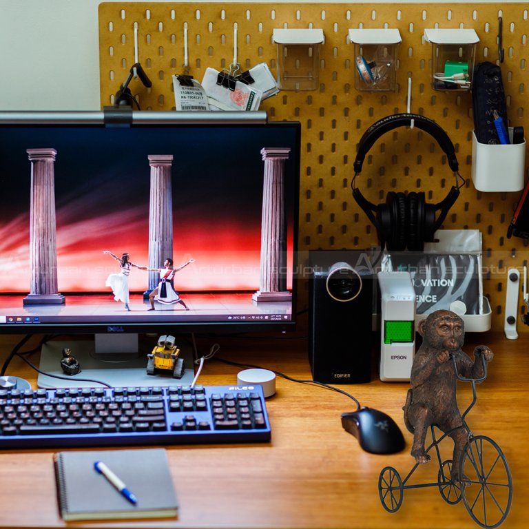 Statuettes de singe antiques