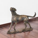 Escultura de perro de caza de bronce