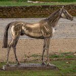 Statuettes de chevaux de course à vendre