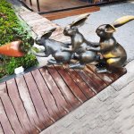 Bronzehase-Skulptur, Team-Arbeit-Hase-Statue - Bild 1