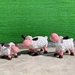 تمثال خروف كرتوني