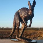 Grande statue de kangourou