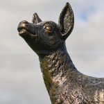 Escultura de Filhote de Cervo