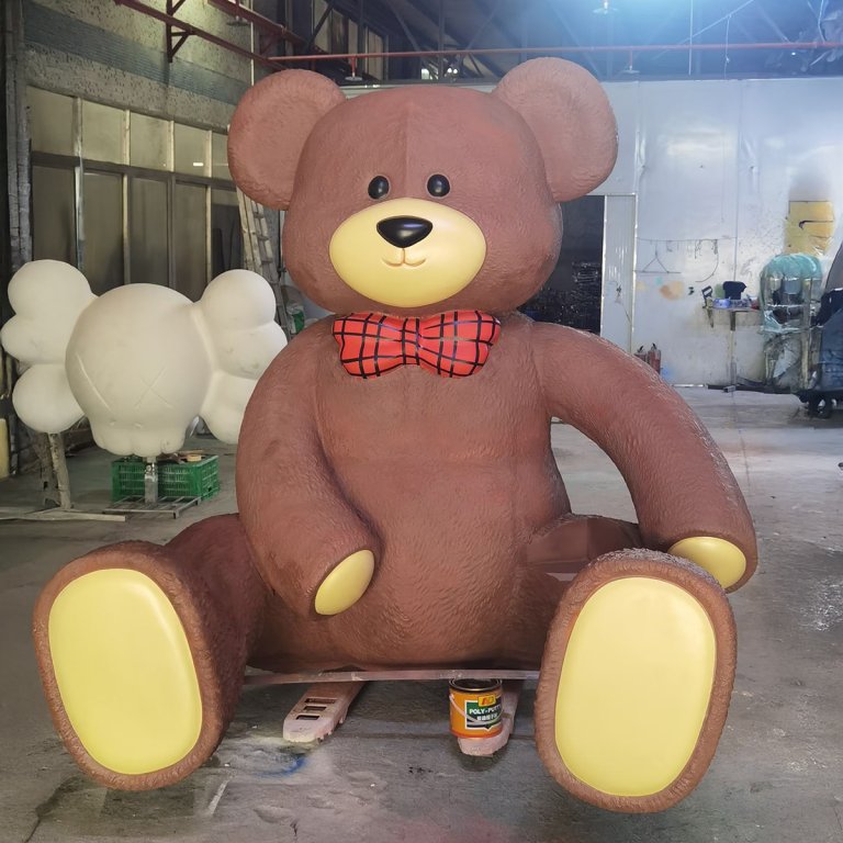 تمثال دب تيدي