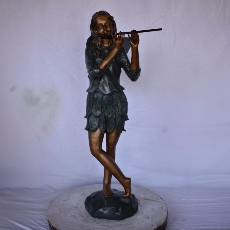 Estátua de Fada em Bronze Antigo