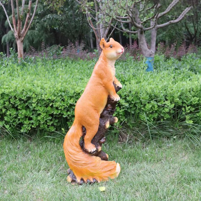 Harz-Eichhörnchen-Gartenornament