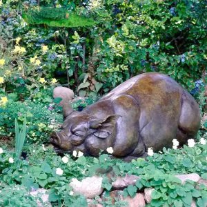 bronze Life Size Pig lying on ground Statue Outdoor