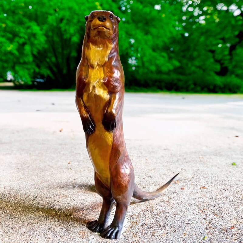 lifelike bronze Outdoor Otter Statue depicting a river otter standing