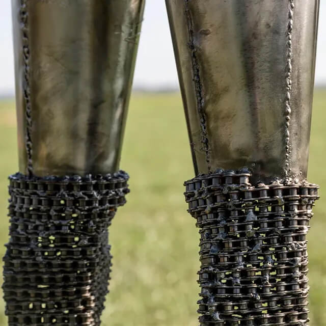 Legs of Steampunk Horse Statue with dense stainless steel chains and welded panels