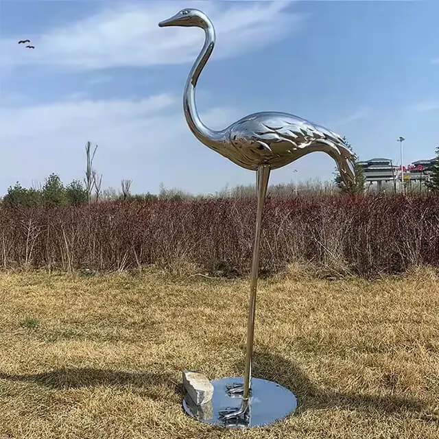 Upright stainless steel crane sculpture for garden, stainless steel lawn art