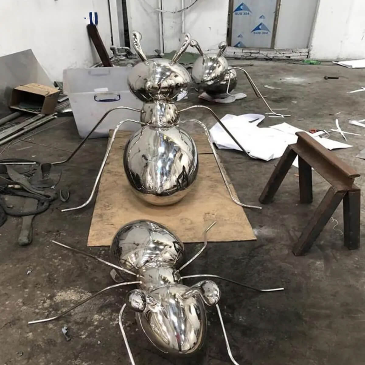 Multiple Metal Ant Yard Art Statues