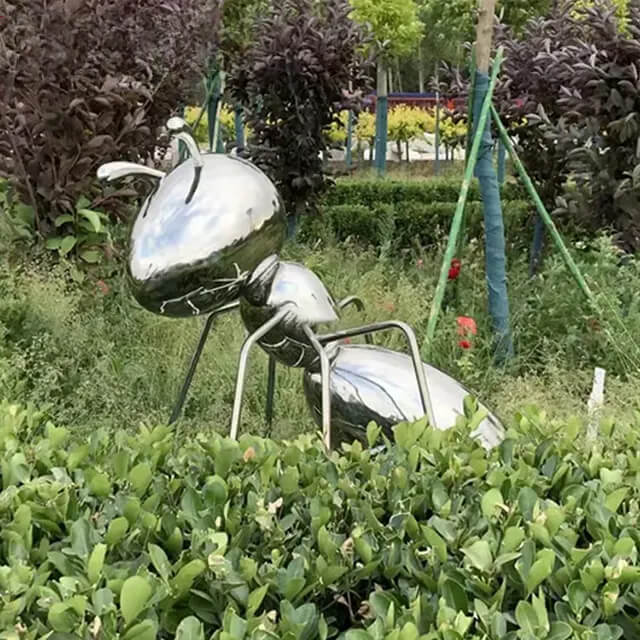 Shiny stainless steel Garden Ant Ornaments