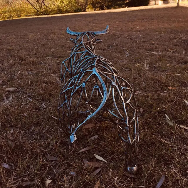 Wire Bull Sculpture made of stainless steel rods