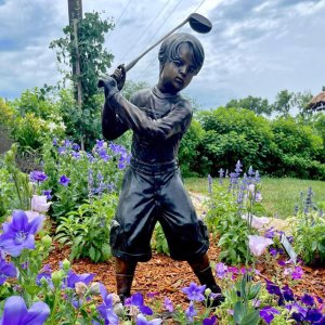 Golf Garden Décor bronze boy swinging club